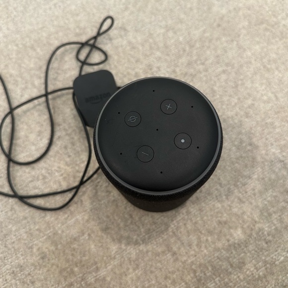 Amazon Echo 2nd Generation (used) - Picture 2 of 6